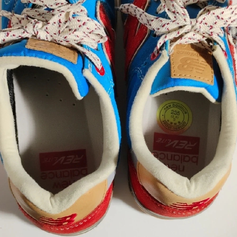 New Balance Women's Blue and Red Athletic Shoes - Picture 12 of 16